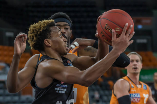 精彩对抗 精彩对抗