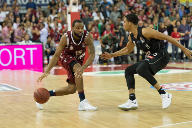 队挑选和培 队挑选和培