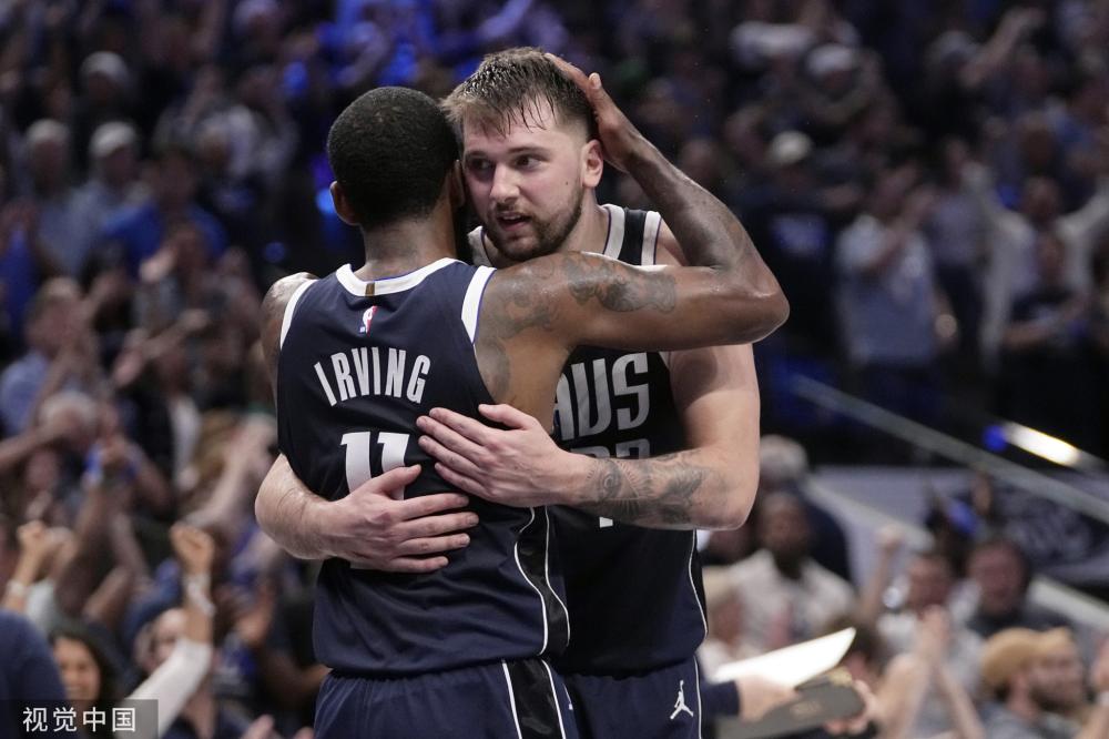 强势的发球 强势的发球